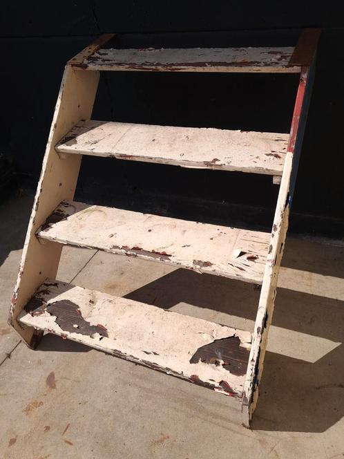 Oud en karaktervol trapje, Doe-het-zelf en Bouw, Ladders en Trappen, Gebruikt, Ophalen