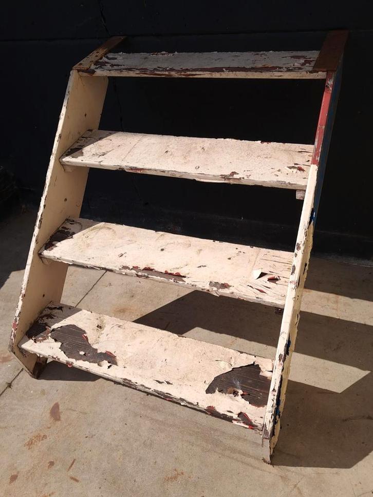 Oud en karaktervol trapje, Doe-het-zelf en Bouw, Ladders en Trappen, Gebruikt, Ophalen