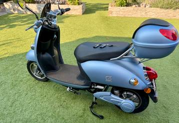 Electrischw scooter Minerva 45 kmu 436 km beschikbaar voor biedingen