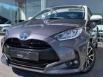 Toyota Yaris 1.5i Hybrid / HUD / Gps / Camera / CarPlay / LE, Gebruikt, Euro 6, 1490 cc, Bedrijf