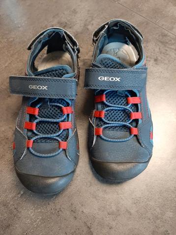Sandales GEOX 33 mises 2x beschikbaar voor biedingen