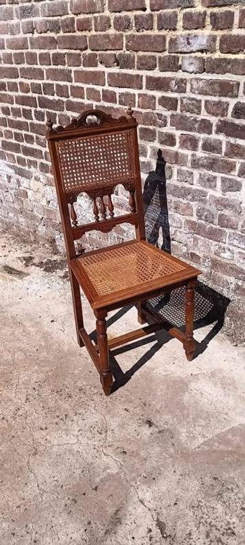 4 houten stoelen met rieten zitvlak en rug - GRATIS  beschikbaar voor biedingen