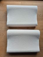 2 witte ergonomische kussens 52x33cm, Ophalen, Zo goed als nieuw
