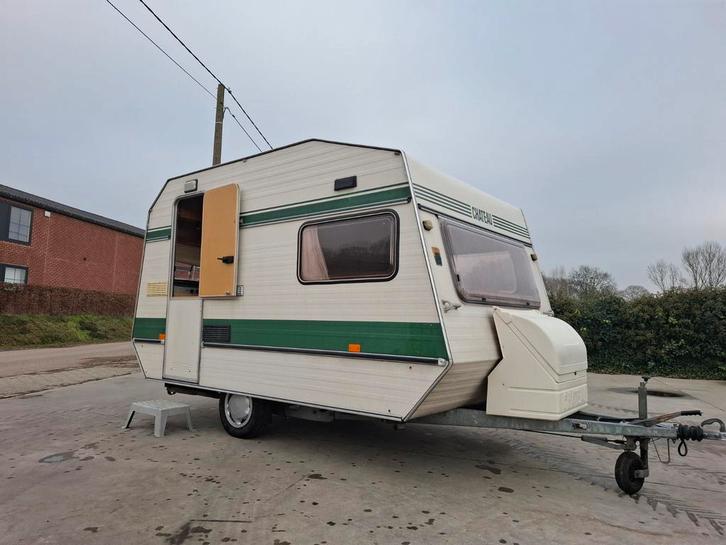 Prachtige chateau caravan mtm 750kg, Caravanes & Camping, Caravanes, Particulier, Chateau, Réfrigérateur, Fenêtres ouvrantes, Enlèvement