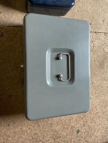 geldkoffer beschikbaar voor biedingen