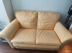 Canapé 2 places en cuir couleur jaune pâle, Maison & Meubles, Enlèvement, Cuir