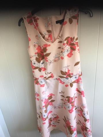 robe sans manches, m 34, Enlèvement ou Envoi, Lola & Liza, Autres couleurs, Comme neuf