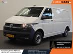 Volkswagen Transporter 2.0 TDI 110pk L2H1 Navigatie Apple Ca, Auto's, Voorwielaandrijving, Stof, Zwart, 4 cilinders