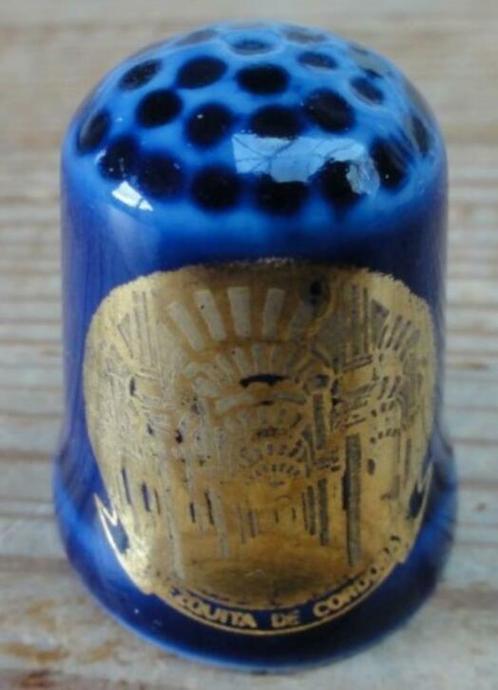 Blauw porseleinen vingerhoedje, Mezquita  Cordoba, Spanje, Verzamelen, Vingerhoedjes, Gebruikt, Porselein, Ophalen of Verzenden