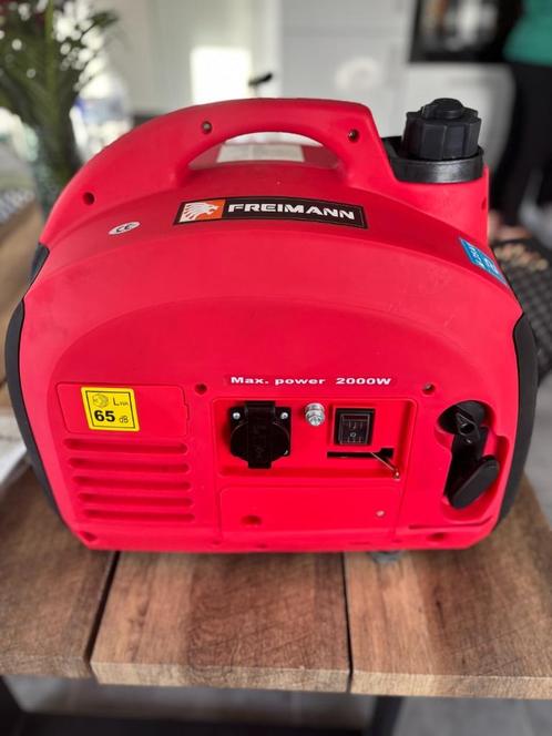 Générateur électrique 2000W, Doe-het-zelf en Bouw, Aggregaten, Nieuw, Benzine, Minder dan 5 kVA, Geluidgedempt, Ophalen of Verzenden