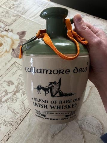 Vintage Tullamore Dew “A Blend of Rare Old Irish Whiskey” beschikbaar voor biedingen