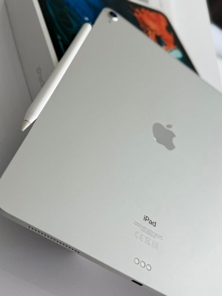 Ipad PRO 12,9 pouce - M1 256 gb + apple pencil, Computers en Software, Apple iPads, Zo goed als nieuw, Apple iPad Pro, Wi-Fi, 12 inch