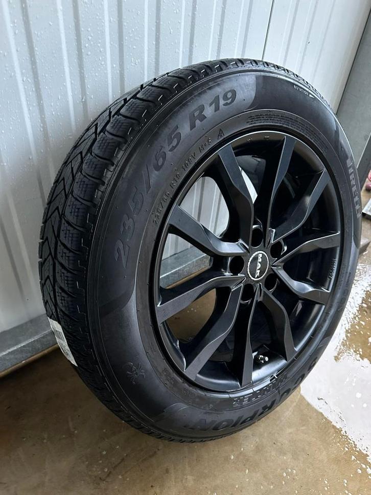 Range Rover Sport velgen 19” + winterbanden (MAK, zwart), Auto-onderdelen, Banden en Velgen, Band(en), Winterbanden, 19 inch, 235 mm