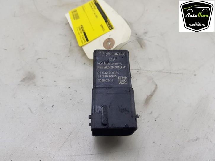 VOORGLOEI RELAIS Toyota ProAce City (|9803299780|), Auto-onderdelen, Elektronica en Kabels, Toyota, Gebruikt