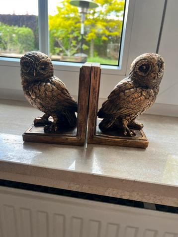 2 boekensteunen van een uil  beschikbaar voor biedingen