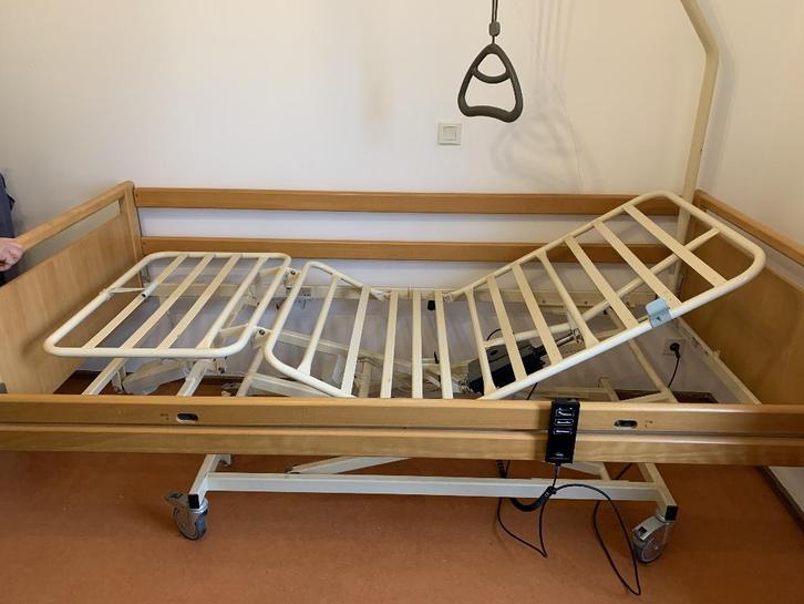 Elektrisch, verstelbaar thuiszorgbed, Maison & Meubles, Chambre à coucher | Lits, Utilisé, Une personne, 90 cm, 200 cm, Métal