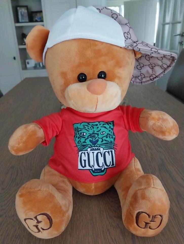 Gucci knuffel peluche 35cm nieuwstaat, Kinderen en Baby's, Speelgoed | Knuffels en Pluche, Nieuw, Beer, Ophalen of Verzenden