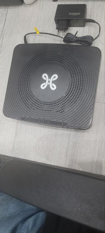 Modem Proximus, Computers en Software, Ophalen, Zo goed als nieuw, Router met modem, Proximus