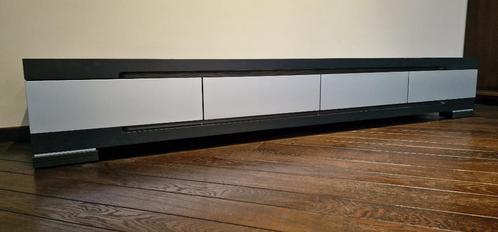 Strak TV meubel met 4 valdeuren in Alu, Huis en Inrichting, Kasten |Televisiemeubels, Zo goed als nieuw, Minder dan 100 cm, 200 cm of meer