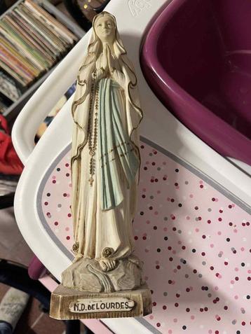 Maria Beeld antiek uit lourdes beschikbaar voor biedingen