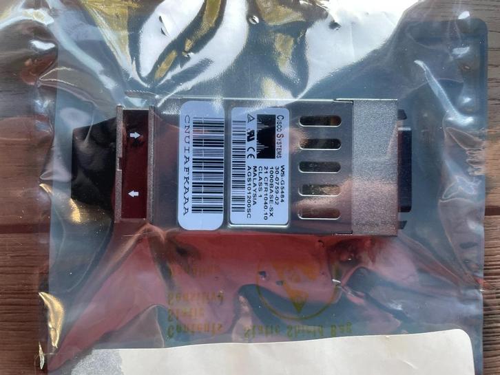 SFP en SFP+ modules van Cisco 10GB SR / LRM, Computers en Software, Netwerk switches, Ophalen