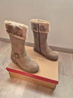 Laars met pels chaussea. Maat 37. Nooit gedragen., Kleding | Dames, Schoenen, Chaussea, Ophalen of Verzenden, Nieuw, Beige