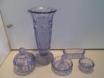 Lot  van antiek violet kleurig glas met vaas 25 cm hoogte en, Minder dan 50 cm, Glas, Gebruikt, Ophalen of Verzenden