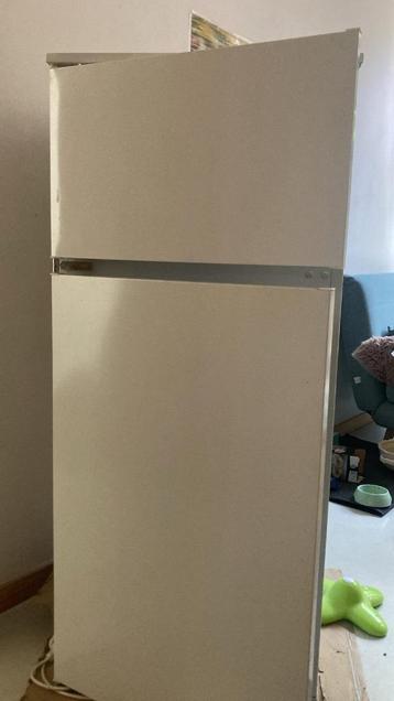 Inbouwkoelkast met diepvries AEG ongeveer 5 jaar oud, Elektronische apparatuur, Koelkasten en IJskasten, Ophalen, 150 tot 200 liter