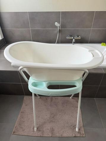 Bébé-jou Babybad + Badstandaard beschikbaar voor biedingen