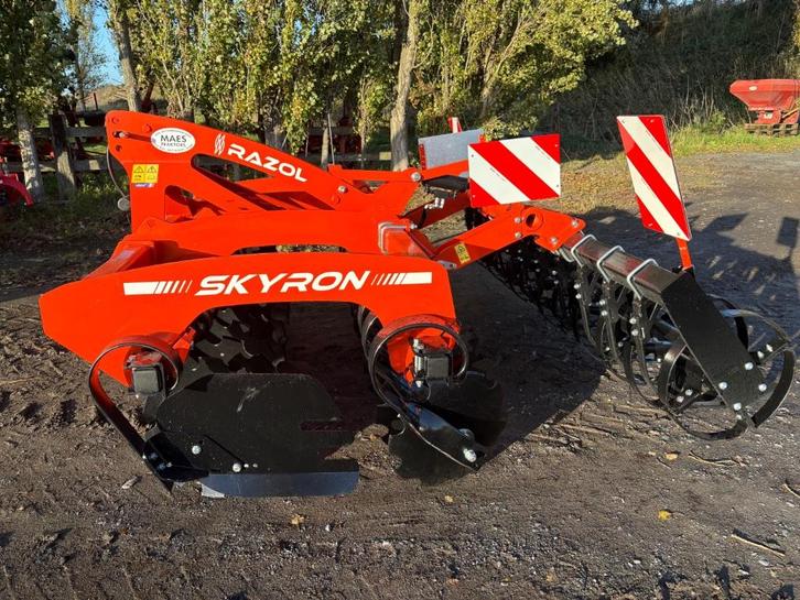 Schijveneg RAZOL Skyron F300 met polyflex rol, Zakelijke goederen, Landbouw | Werktuigen, Akkerbouw, Bollenteelt, Fruitteelt, Overige