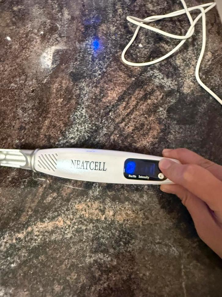 Neatcell laser pen – pigmentvlekken & tattoo, Muziek en Instrumenten, Licht en Laser, Zo goed als nieuw, Laser, Ophalen