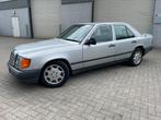 260E AUTOMAAT/Open dak!!!!!!, Auto's, Mercedes-Benz, Automaat, 4 deurs, Bedrijf, Berline