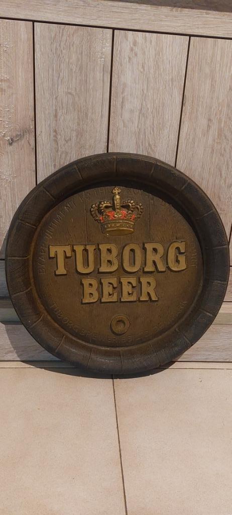 Authentiek reclamebord Tuborg (in de vorm van tondeksel), Verzamelen, Biermerken, Nieuw, Reclamebord, Plaat of Schild, Overige merken