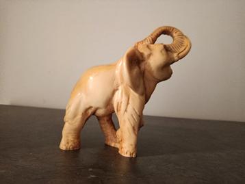 Olifant beeld  beschikbaar voor biedingen