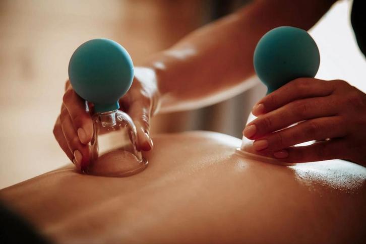 Cupping Massage/ hijama/ ontspanning massage, Diensten en Vakmensen, Welzijn | Masseurs en Massagesalons, Ontspanningsmassage