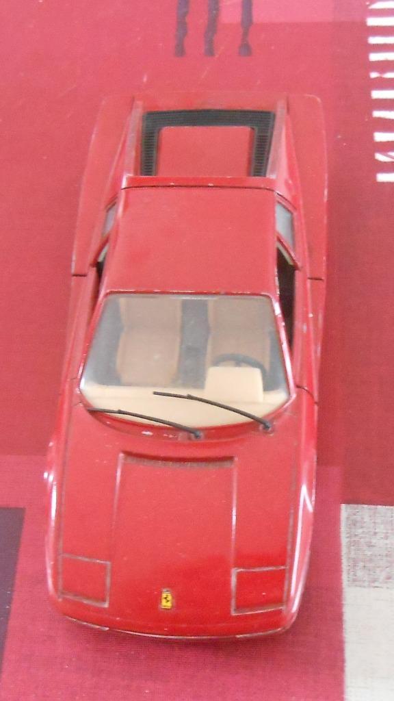 kleine Ferrari Testarossa uit Burago - 1/24, Hobby en Vrije tijd, Modelauto's | 1:24, Gebruikt, Auto, Burago, Ophalen of Verzenden