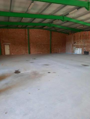 staanplaats voor ,oldtimer of caravan regio rijkevorsel