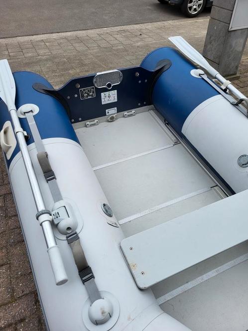 Propere echte Zodiac met opblaasbare v-kiel en houten vloer, Watersport en Boten, Rubberboten, Zo goed als nieuw, Zodiac, Hout
