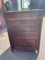 The tradition of Chinese wedding cabinets, Antiek en Kunst, Ophalen