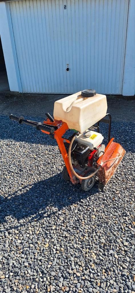 Vloerzaag - Asfaltzaag - Betonzaag HONDA, Doe-het-zelf en Bouw, Overige Doe-Het-Zelf en Bouw, Zo goed als nieuw, Ophalen