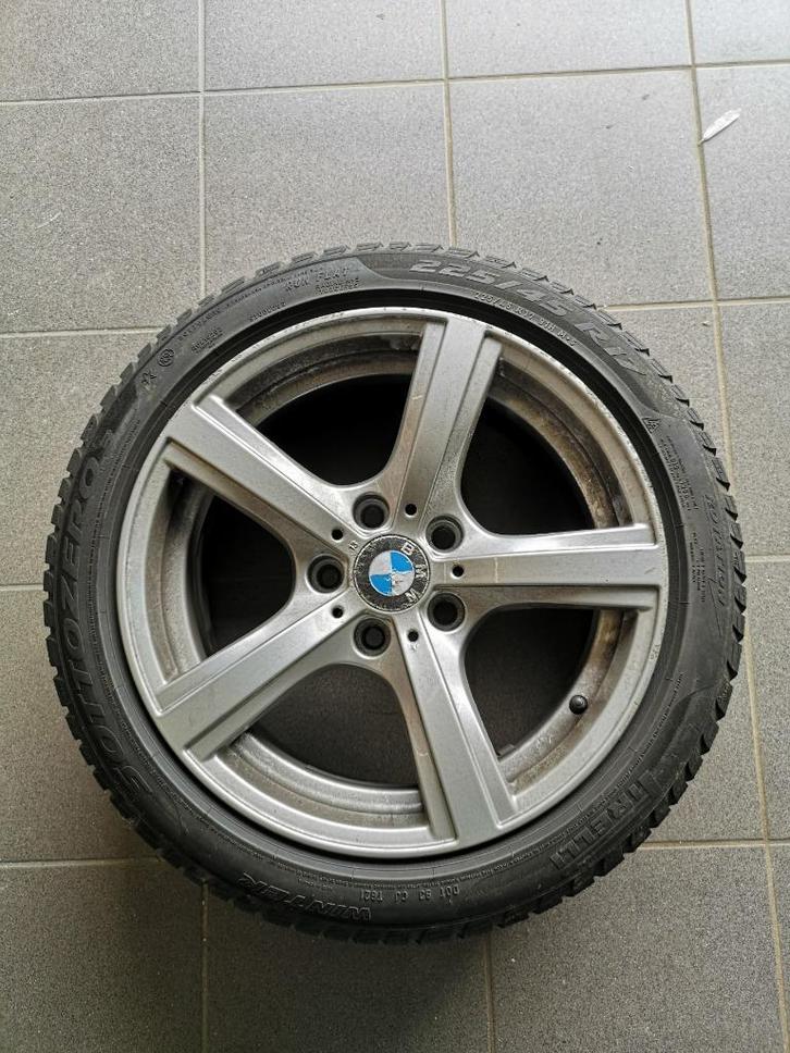 Winterbanden Pirelli Sottozero + velgen voor BMW Z4 (E89), Auto-onderdelen, Banden en Velgen, Velg(en), Winterbanden, 17 inch