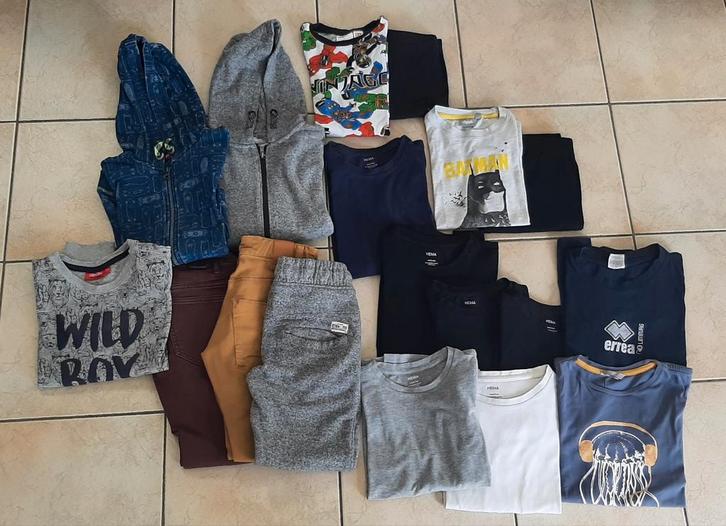 Pakket jongenskleding (18 stuks) maat 134 of 9 jr zie foto's, Enfants & Bébés, Paquets de vêtements pour enfants, Utilisé, Taille 134