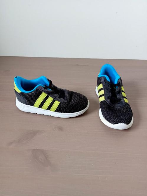 Adidas jongens schoenen maat 24, Kinderen en Baby's, Babykleding | Schoentjes en Sokjes, Zo goed als nieuw, Schoentjes, Ophalen of Verzenden