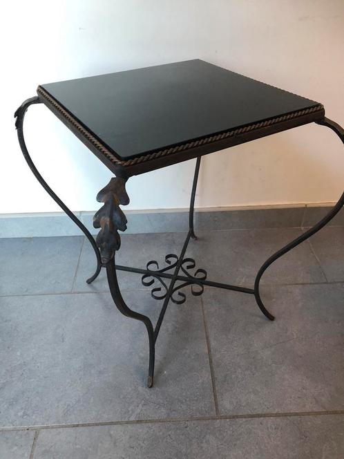 Vintage bijzettafeltje, Maison & Meubles, Tables | Tables d'appoint, Utilisé, Carré, Enlèvement