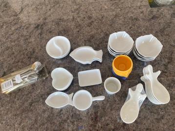 Hapjesservies beschikbaar voor biedingen