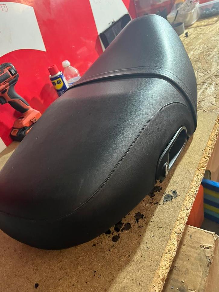 Zip type 3 zadel, Motos, Pièces | Harley-Davidson, Utilisé, Enlèvement