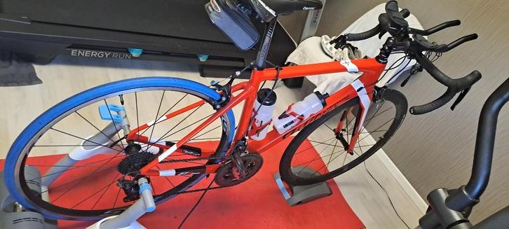 Racefiets met tacx rollen, Fietsen en Brommers, Fietsen | Racefietsen, Zo goed als nieuw, Carbon, Ophalen