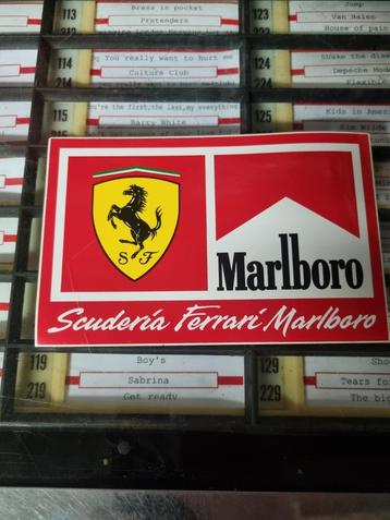 Sticker Scuderia Ferrari Marlboro beschikbaar voor biedingen