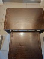 kleine tafels Het vertoont gebruikssporen ., Enlèvement