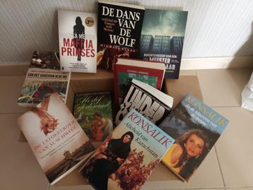 doos met boeken beschikbaar voor biedingen